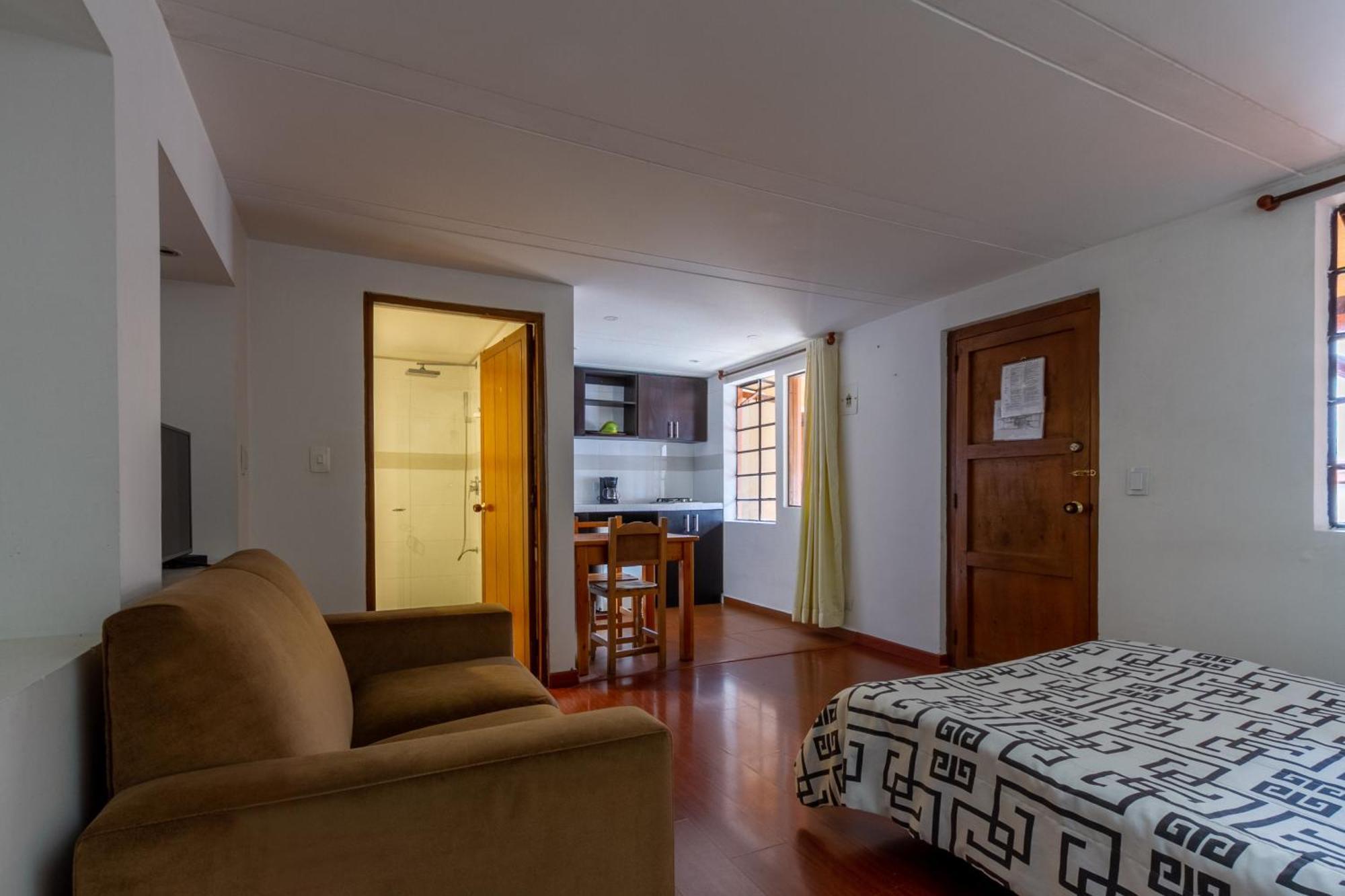Apartaestudios La Candelaria Богота Экстерьер фото